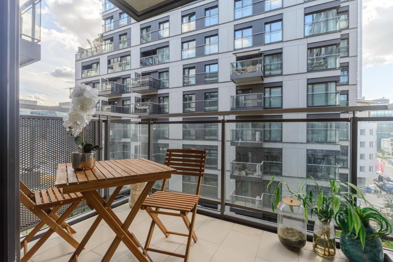 Luxury Apartments On Grzybowska Street In Варшава Экстерьер фото